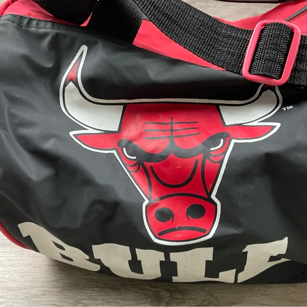 Vintage 90's Chicago Bulls Duffle Bag NBA Red Black 20” x 10”
